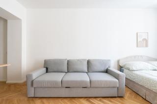 Modern Long-Term Apartment with Balcony - 2