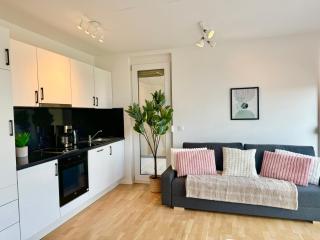 Modern Apartment with Balcony near Vienna - 4