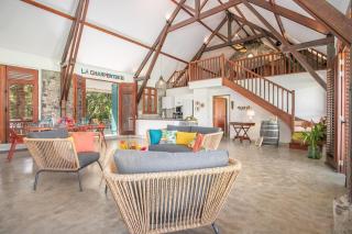 La Charpenterie, maison de charme avec piscine - 0