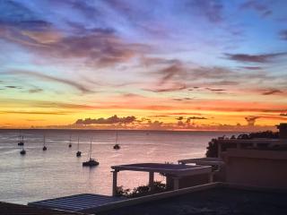 Peaceful Island Escape by the Sea - 7