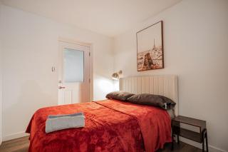 Griffintown Central 2BR Near Old Port & Downtown - 4