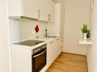 55 m2 Stylish Apartment with Balcony & Free Parking - 6