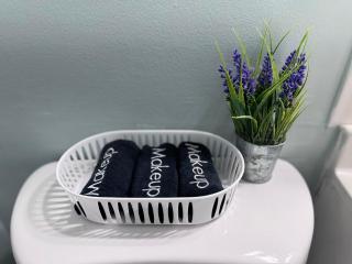 Surf Shack Across from beach with pool - 6