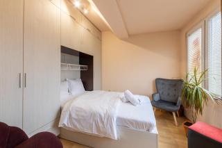 Budget Central Flat Near Market & Bus Station - 5