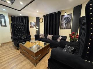 Luxury 1-Bedroom Apartment in Islamabad - 4