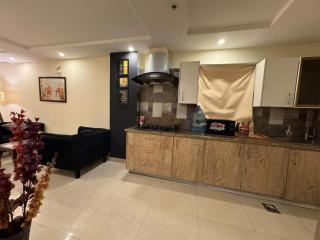 Luxury 1-Bedroom Apartment in Islamabad - 3