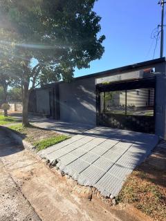 Casa amplia y equipada en Encarnación, Paraguay - 7