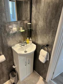 Pitfield Apartments - 5