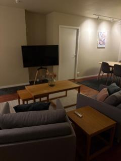 Iconic City skyline Views by Arctic Cathedral, 5BR Home - 6