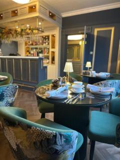 No.4 Carlton - Southampton - 9