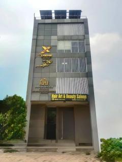 DHA Phase 8 Executive 3-Bedroom Penthouse - 7