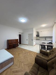 Comfortable Apartment in Gyumri City Center - 5