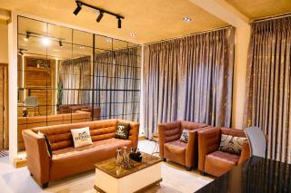 Mo's Place by Zuno Homes - 0