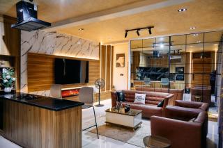 Mo's Place by Zuno Homes - 5