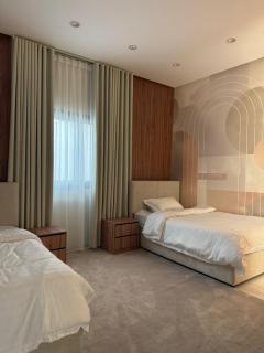 Modern Luxery Stay - 5