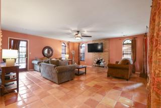 Happy Hours - Beautiful Quiet Comfortable Suite #3 - 0