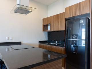 Spacious Apartment with Rooftop Pool near Malecon - 6