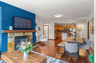 Heart of Canmore Condo managed by Little Sister Getaways - 1