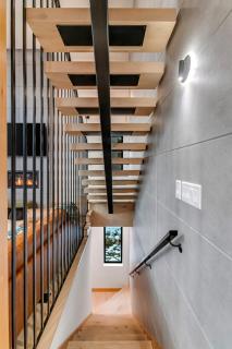 LUXE Hyak Retreat with Sauna, Hot Tub, Game Room, 6BR - 5