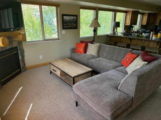 Heart of Eden Powder Mountain Utah All Season Retreat Golf and Ski Resort - 8