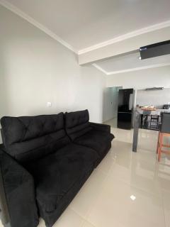 Casa Moderna com 2 Quartos, Área Gourmet e Ar-Condicionado - 9