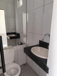 Casa Moderna com 2 Quartos, Área Gourmet e Ar-Condicionado - 2