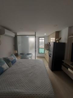 Apartaestudio al frente del Mar - 1