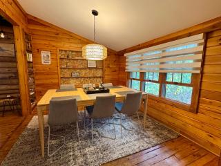 Lakefront Cabin with Hot Tub, Views & Fireplace - 2