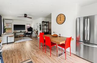 Newly Renovated 2Bedroom Haven with Private Garden - 9