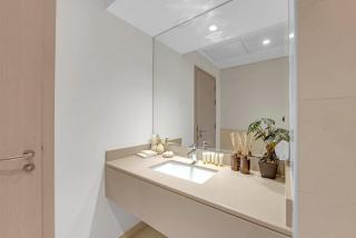 Yas Island - F1 Yas Marina Circuit & Ferrari World - 1