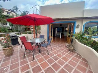 Casa MoJo - Whole house 7BR, heated pool, WiFi - 3