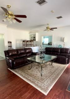 WEST POINT ESCAPE -Pool , Free Parking, & 2 King Masters - 5