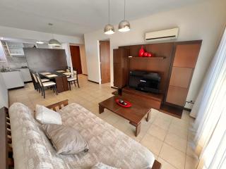 Moderno departamento en muy buena zona - 4