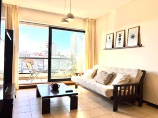 Moderno departamento en muy buena zona - 2