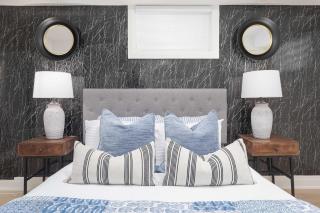 Ossington Strip Gem Walkable Dining & Cafe - 5