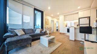 high rised 3 bedroom apartment in box hill with carpark - 2