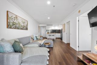 Modern on Mary 1 Bedroom, 1 Bathroom, 1 Car, Views! - 7