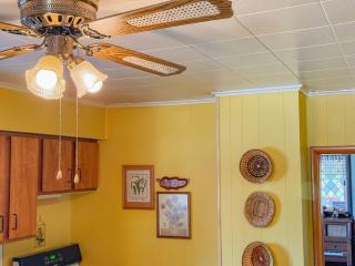 Time Capsule Holiday House - 2