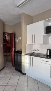 Willow Glen Stay - 3