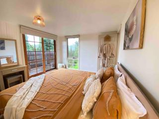 Mountain View Spa Cottage - 5