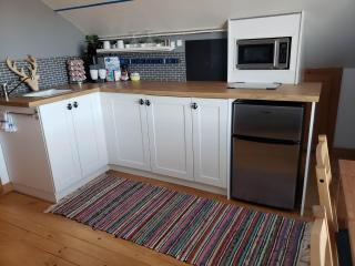 Sea Escape- 2-3 Bed Sleep 6 Great Location Nr Halifax - 9