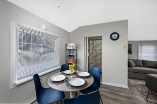 Recharge & Reconnect Your cozy Vermilion nest - 2