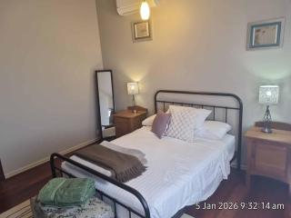 Angel Apartment Bed and Breakfast - 2