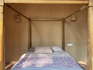 Brand New Sun-lit Mud Brick Private Villa Retreat - 0