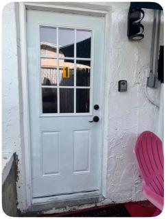 Nice private room with separate entrance - 6