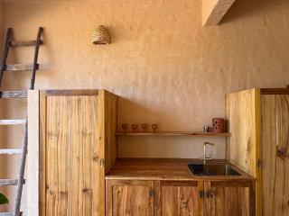 Brand New Sun-lit Mud Brick Private Villa Retreat - 4