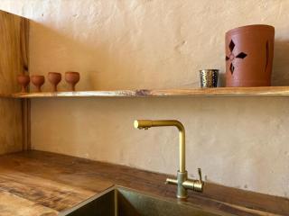 Brand New Sun-lit Mud Brick Private Villa Retreat - 3