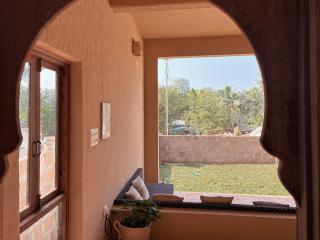 Brand New Sun-lit Mud Brick Private Villa Retreat - 2