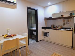 Title Aparthotel by Perfect Rawai Holliday Homes - 5