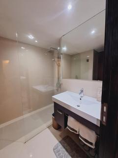 Title Aparthotel by Perfect Rawai Holliday Homes - 3